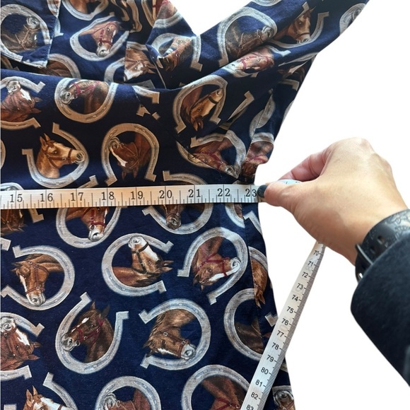 Vintage Women’s Horse and Horseshoe Button Up Shirt With Heart Buttons Large 059 - Picture 6 of 10
